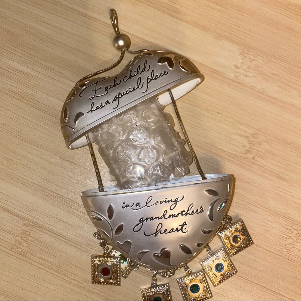 Hallmark Keepsake Photo Locket Ornament Grandmother's Heart In Box Vintage